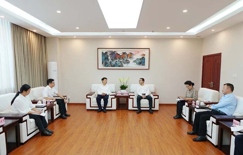 共同厚植高质量发展的绿色本底!钟承林与雅安市委书记廖文彬一行座谈